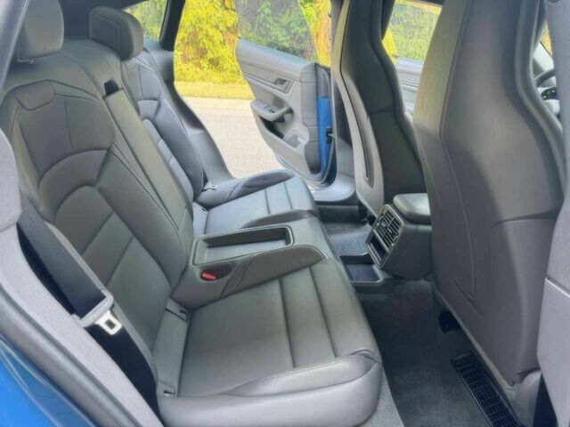 Синий Порше Другая, объемом двигателя 0 л и пробегом 18 тыс. км за 53200 $, фото 7 на Automoto.ua