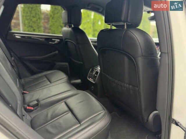 Белый Порше Масан, объемом двигателя 3 л и пробегом 141 тыс. км за 22000 $, фото 10 на Automoto.ua