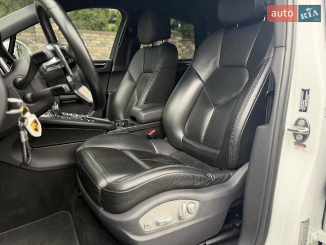 Білий Порше Масан, об'ємом двигуна 3 л та пробігом 141 тис. км за 21500 $, фото 29 на Automoto.ua