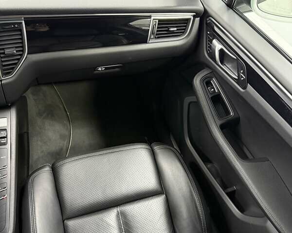 Білий Порше Масан, об'ємом двигуна 3 л та пробігом 141 тис. км за 20900 $, фото 20 на Automoto.ua