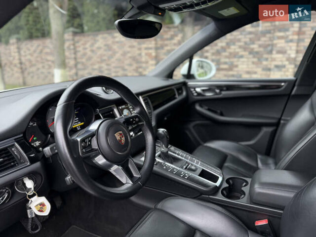 Білий Порше Масан, об'ємом двигуна 3 л та пробігом 141 тис. км за 21500 $, фото 26 на Automoto.ua