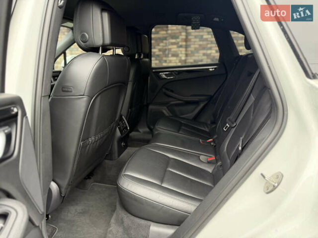 Білий Порше Масан, об'ємом двигуна 3 л та пробігом 141 тис. км за 21500 $, фото 24 на Automoto.ua