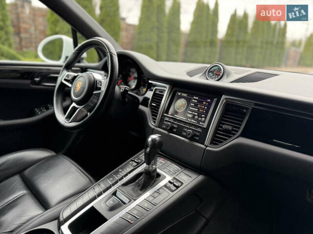 Білий Порше Масан, об'ємом двигуна 3 л та пробігом 141 тис. км за 21500 $, фото 14 на Automoto.ua