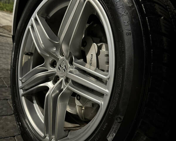 Белый Порше Масан, объемом двигателя 3 л и пробегом 110 тыс. км за 22500 $, фото 16 на Automoto.ua