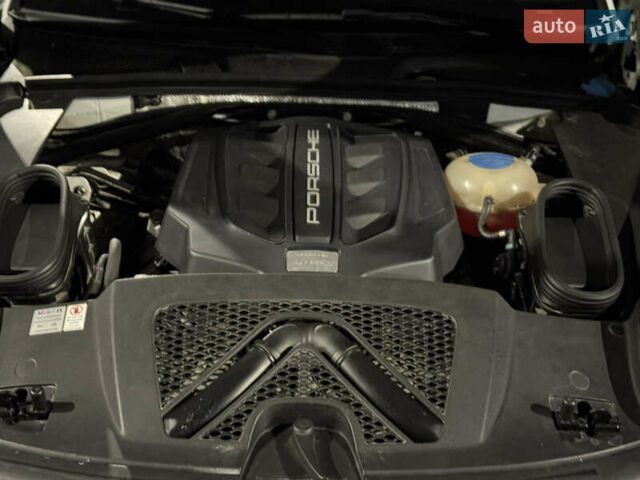 Белый Порше Масан, объемом двигателя 3 л и пробегом 110 тыс. км за 22500 $, фото 15 на Automoto.ua