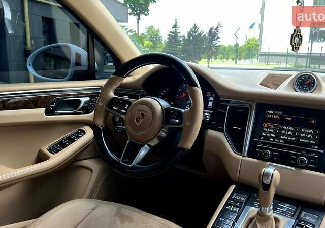 Белый Порше Масан, объемом двигателя 3 л и пробегом 260 тыс. км за 28999 $, фото 36 на Automoto.ua