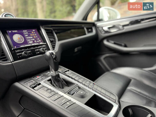 Білий Порше Масан, об'ємом двигуна 3 л та пробігом 141 тис. км за 21500 $, фото 16 на Automoto.ua