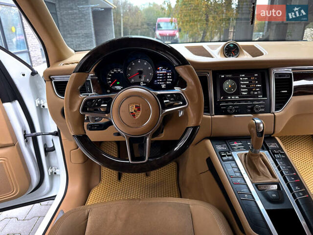 Белый Порше Масан, объемом двигателя 3 л и пробегом 260 тыс. км за 21999 $, фото 13 на Automoto.ua
