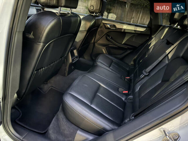 Белый Порше Масан, объемом двигателя 3 л и пробегом 110 тыс. км за 22500 $, фото 23 на Automoto.ua