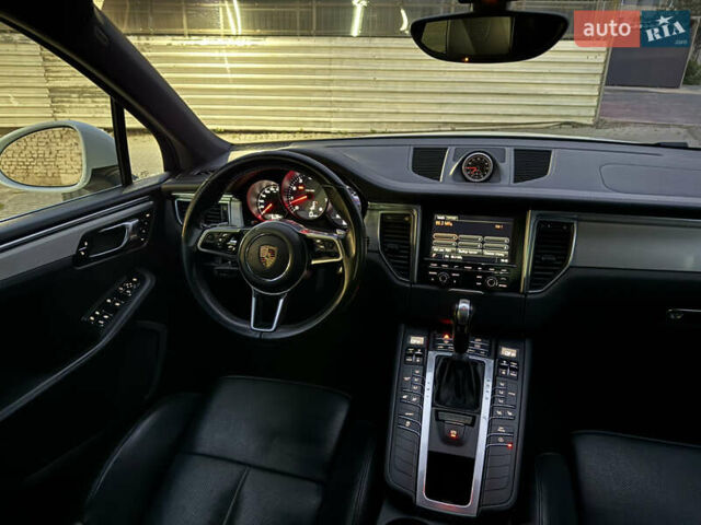Белый Порше Масан, объемом двигателя 3 л и пробегом 110 тыс. км за 22500 $, фото 25 на Automoto.ua