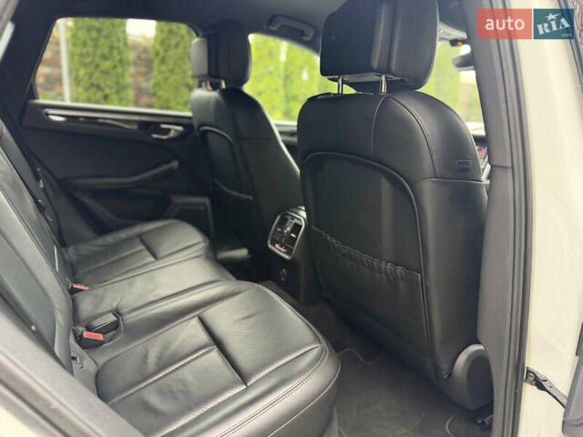 Білий Порше Масан, об'ємом двигуна 3 л та пробігом 141 тис. км за 21500 $, фото 17 на Automoto.ua