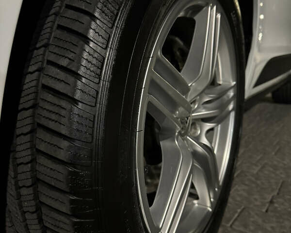 Белый Порше Масан, объемом двигателя 3 л и пробегом 110 тыс. км за 22500 $, фото 19 на Automoto.ua