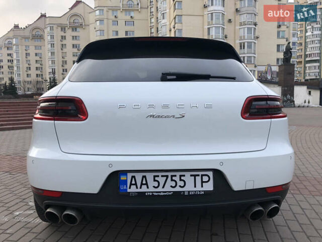 Белый Порше Масан, объемом двигателя 3 л и пробегом 140 тыс. км за 24500 $, фото 11 на Automoto.ua