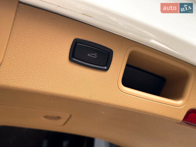 Белый Порше Масан, объемом двигателя 3 л и пробегом 260 тыс. км за 21999 $, фото 20 на Automoto.ua