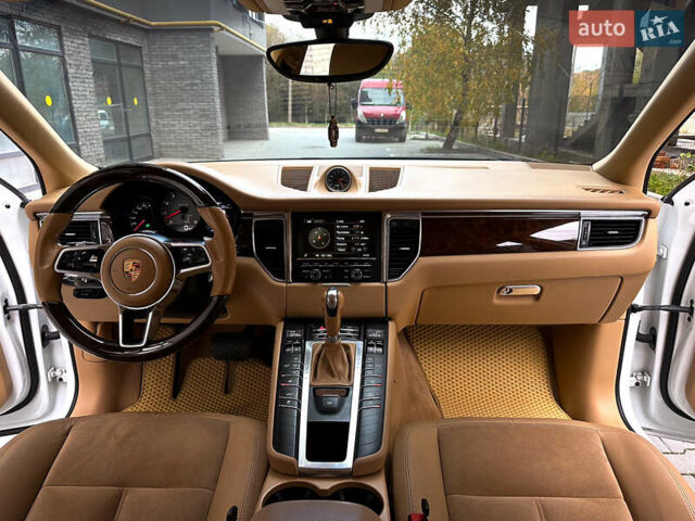 Белый Порше Масан, объемом двигателя 3 л и пробегом 260 тыс. км за 21999 $, фото 12 на Automoto.ua