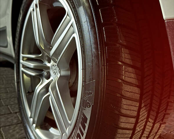 Белый Порше Масан, объемом двигателя 3 л и пробегом 110 тыс. км за 22500 $, фото 17 на Automoto.ua