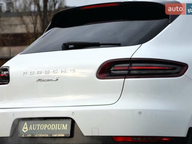 Белый Порше Масан, объемом двигателя 3 л и пробегом 128 тыс. км за 22999 $, фото 14 на Automoto.ua