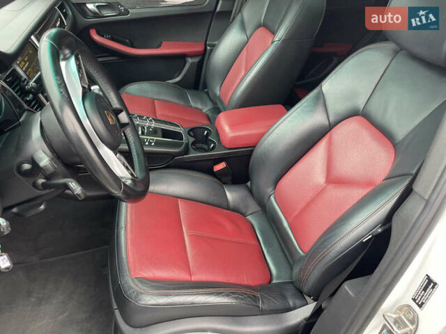 Белый Порше Масан, объемом двигателя 3 л и пробегом 156 тыс. км за 26000 $, фото 12 на Automoto.ua