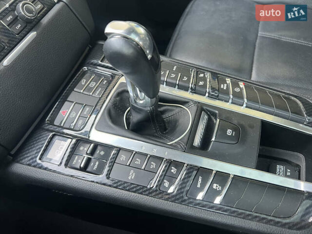 Белый Порше Масан, объемом двигателя 3 л и пробегом 159 тыс. км за 25500 $, фото 14 на Automoto.ua