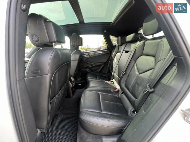 Белый Порше Масан, объемом двигателя 3 л и пробегом 159 тыс. км за 25500 $, фото 26 на Automoto.ua