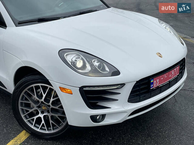 Белый Порше Масан, объемом двигателя 3 л и пробегом 156 тыс. км за 26000 $, фото 3 на Automoto.ua