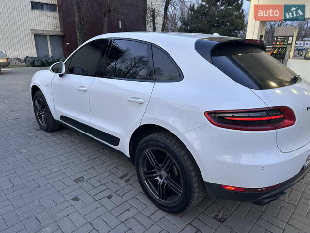 Белый Порше Масан, объемом двигателя 3 л и пробегом 145 тыс. км за 24900 $, фото 3 на Automoto.ua