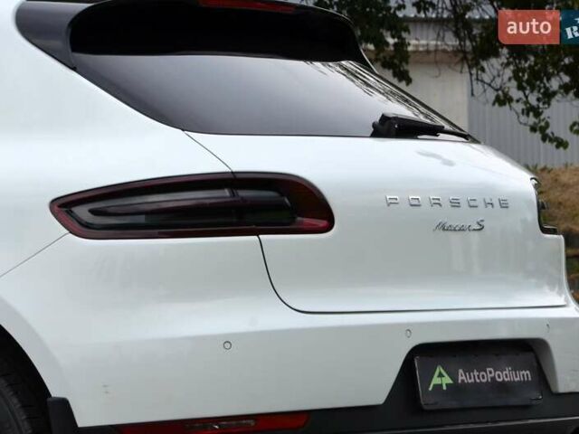 Порше Масан 2015 в Киеве на Automoto.ua Белый Порше Масан, объемом двигателя 3 л и пробегом 128 тыс. км за 22999 $, фото 7 на Automoto.ua