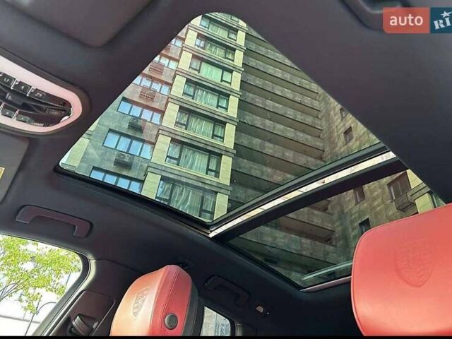Белый Порше Масан, объемом двигателя 3 л и пробегом 124 тыс. км за 28000 $, фото 4 на Automoto.ua