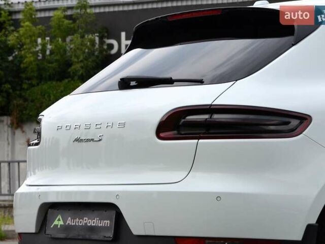 Порше Масан 2015 в Киеве на Automoto.ua Белый Порше Масан, объемом двигателя 3 л и пробегом 128 тыс. км за 22999 $, фото 15 на Automoto.ua