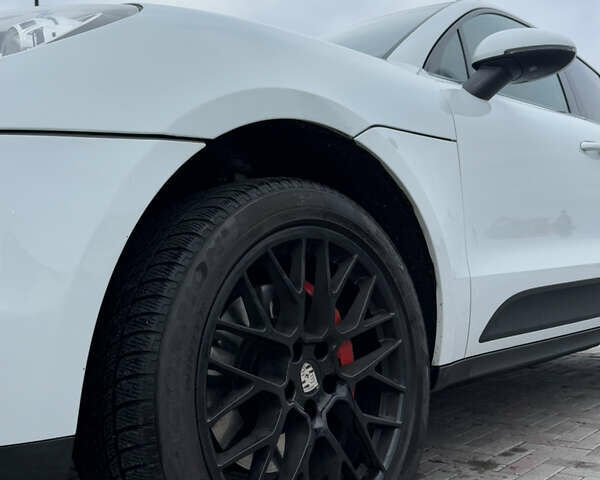 Белый Порше Масан, объемом двигателя 3 л и пробегом 135 тыс. км за 23000 $, фото 3 на Automoto.ua