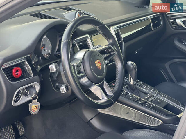 Белый Порше Масан, объемом двигателя 3 л и пробегом 159 тыс. км за 25500 $, фото 11 на Automoto.ua