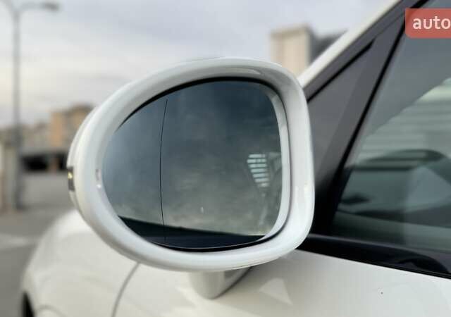 Белый Порше Масан, объемом двигателя 3 л и пробегом 101 тыс. км за 36900 $, фото 13 на Automoto.ua