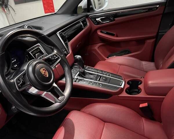 Белый Порше Масан, объемом двигателя 3 л и пробегом 142 тыс. км за 39000 $, фото 29 на Automoto.ua