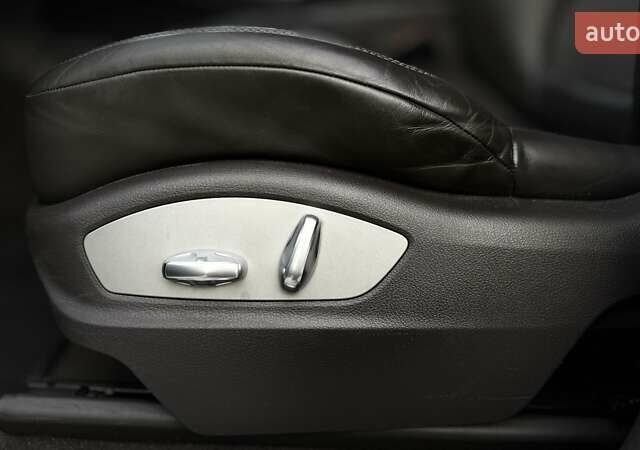 Белый Порше Масан, объемом двигателя 3 л и пробегом 101 тыс. км за 36900 $, фото 25 на Automoto.ua