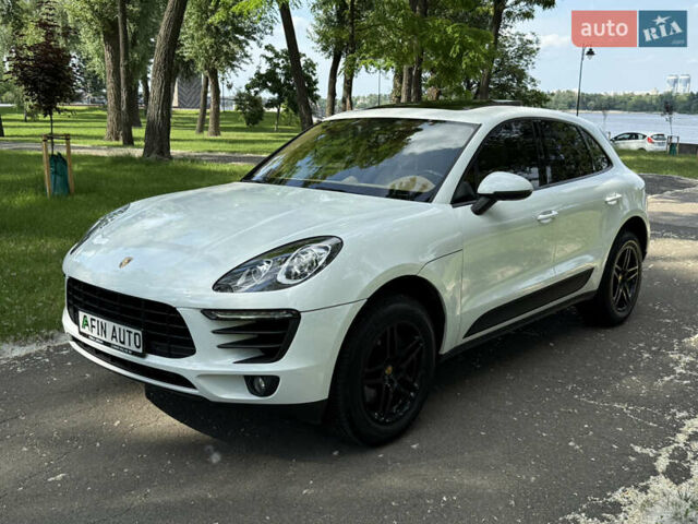 Белый Порше Масан, объемом двигателя 2 л и пробегом 87 тыс. км за 35950 $, фото 2 на Automoto.ua