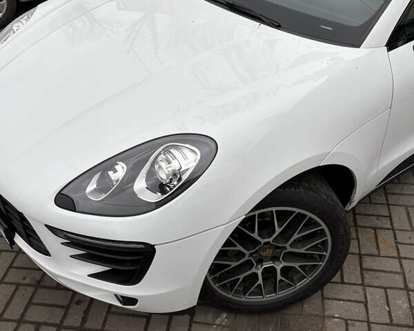 Белый Порше Масан, объемом двигателя 1.98 л и пробегом 169 тыс. км за 22000 $, фото 1 на Automoto.ua