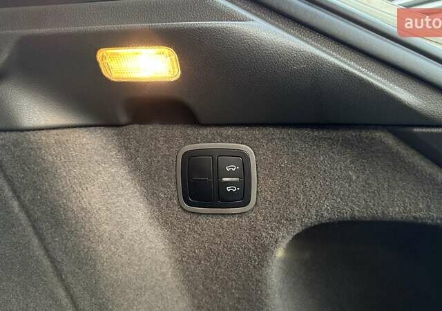 Белый Порше Масан, объемом двигателя 3 л и пробегом 101 тыс. км за 36900 $, фото 48 на Automoto.ua