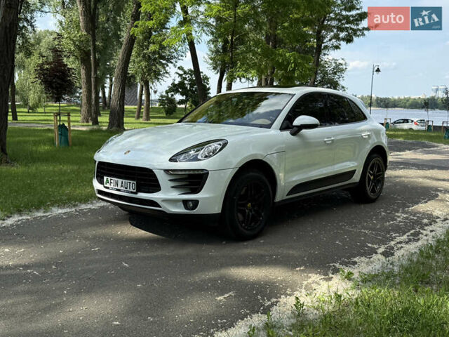 Белый Порше Масан, объемом двигателя 2 л и пробегом 87 тыс. км за 35950 $, фото 1 на Automoto.ua