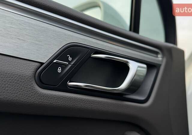 Белый Порше Масан, объемом двигателя 3 л и пробегом 101 тыс. км за 36900 $, фото 42 на Automoto.ua