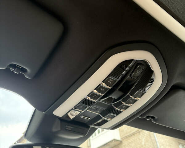 Белый Порше Масан, объемом двигателя 1.98 л и пробегом 162 тыс. км за 22399 $, фото 6 на Automoto.ua