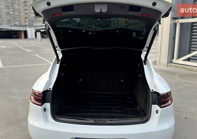 Белый Порше Масан, объемом двигателя 3 л и пробегом 101 тыс. км за 36900 $, фото 46 на Automoto.ua