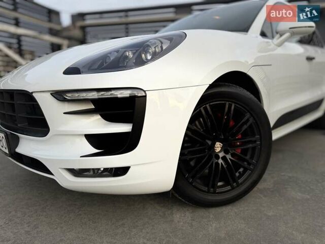 Белый Порше Масан, объемом двигателя 3 л и пробегом 101 тыс. км за 36900 $, фото 4 на Automoto.ua
