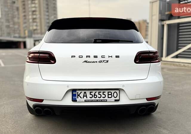 Белый Порше Масан, объемом двигателя 3 л и пробегом 101 тыс. км за 36900 $, фото 17 на Automoto.ua