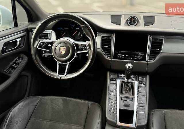 Белый Порше Масан, объемом двигателя 3 л и пробегом 101 тыс. км за 36900 $, фото 31 на Automoto.ua