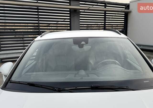 Белый Порше Масан, объемом двигателя 3 л и пробегом 101 тыс. км за 36900 $, фото 10 на Automoto.ua