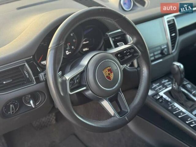 Белый Порше Масан, объемом двигателя 1.98 л и пробегом 55 тыс. км за 27800 $, фото 10 на Automoto.ua