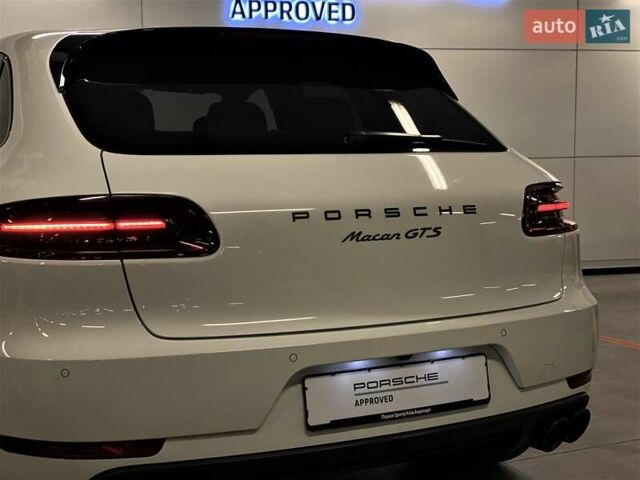 Белый Порше Масан, объемом двигателя 3 л и пробегом 36 тыс. км за 52500 $, фото 14 на Automoto.ua