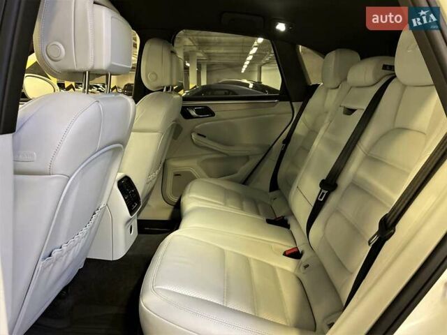 Белый Порше Масан, объемом двигателя 3 л и пробегом 36 тыс. км за 52500 $, фото 37 на Automoto.ua