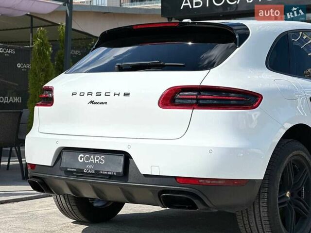 Порше Масан 2017 в Киеве на Automoto.ua Белый Порше Масан, объемом двигателя 1.98 л и пробегом 62 тыс. км за 31999 $, фото 1 на Automoto.ua
