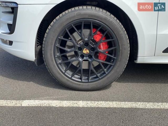 Белый Порше Масан, объемом двигателя 3 л и пробегом 32 тыс. км за 53000 $, фото 13 на Automoto.ua